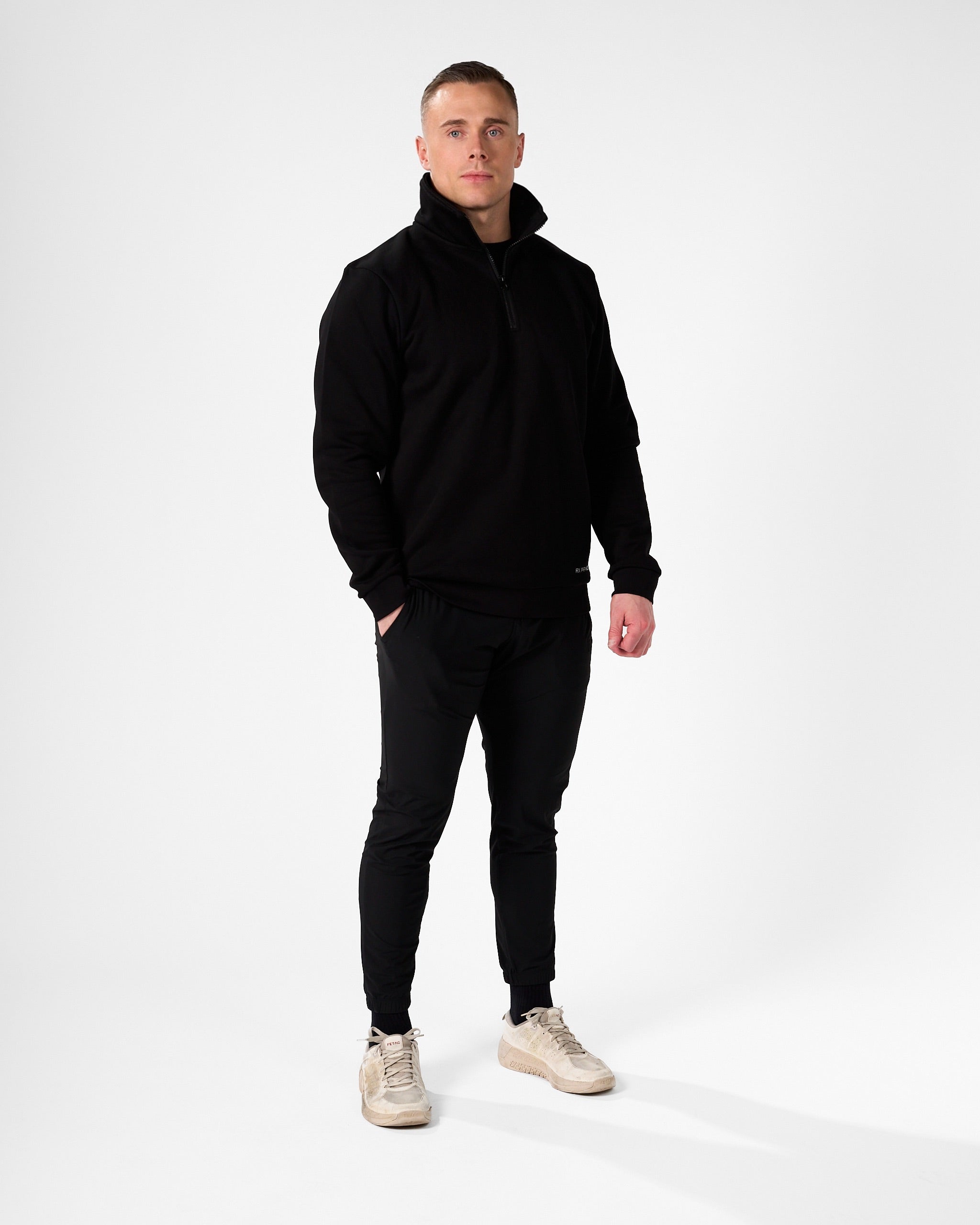Essential Halfzip Sweater Black-3