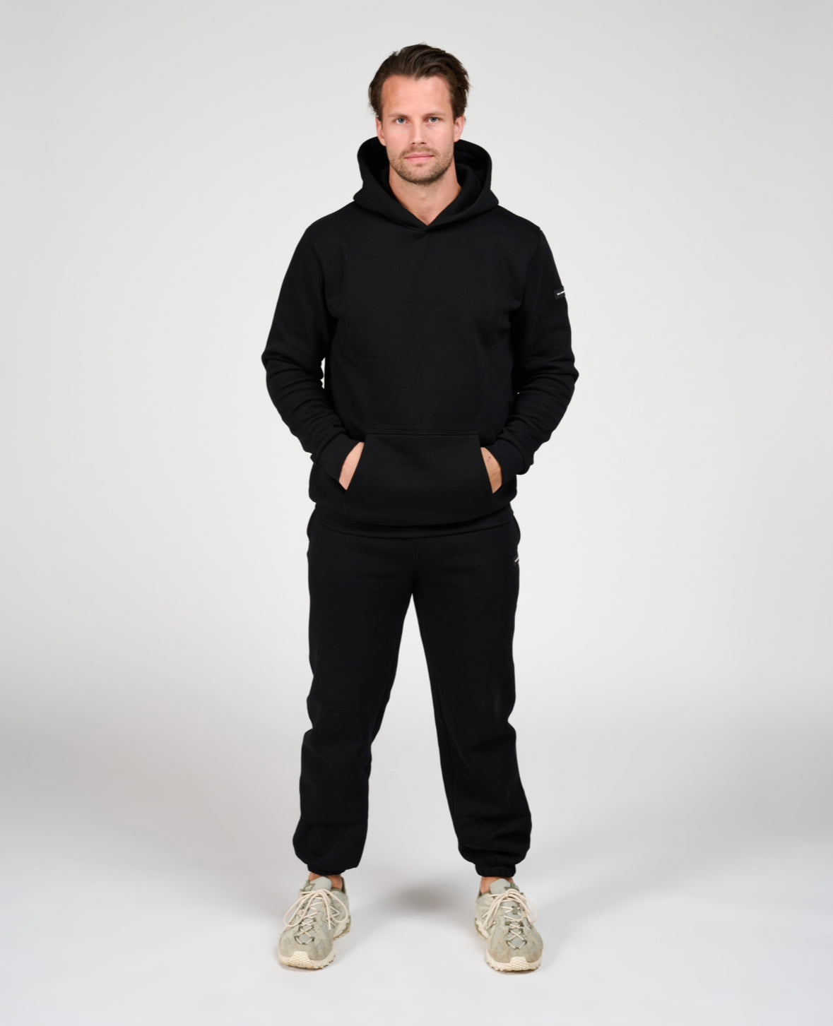 Sunday Hoodie Black-5
